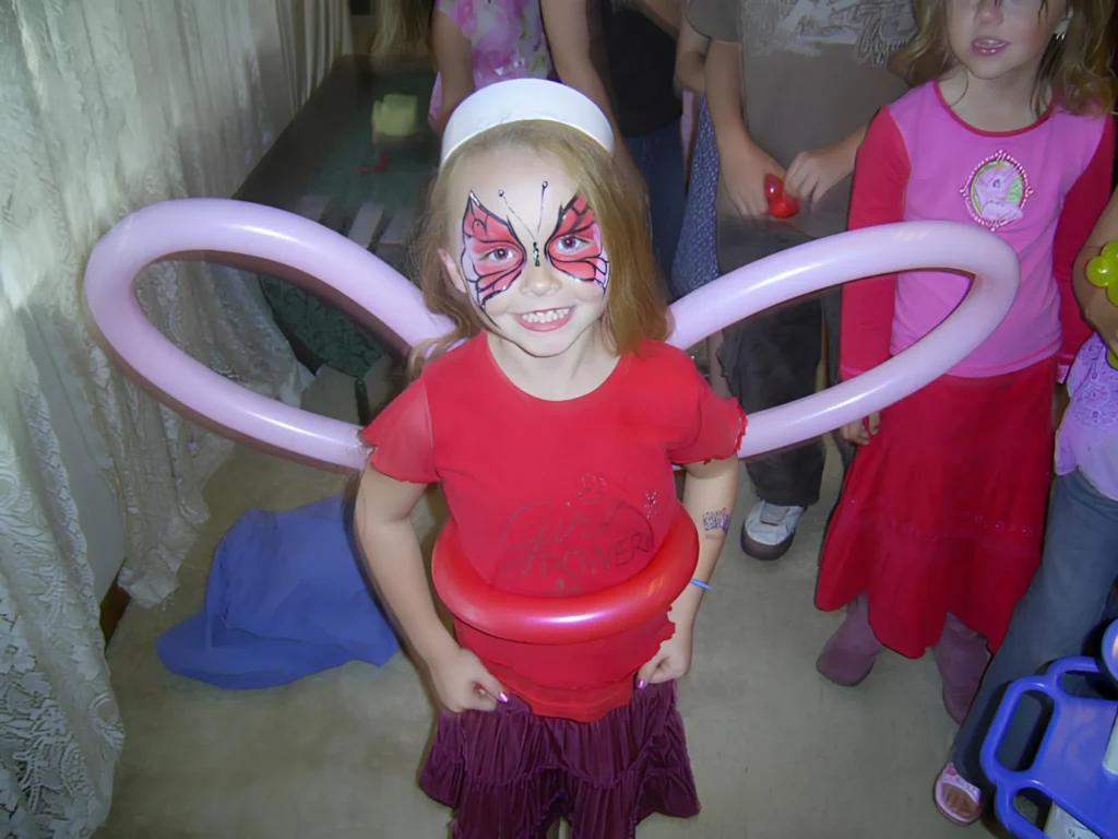 Deluxe balloon twisting and face painting combo package for Adelaide kids parties